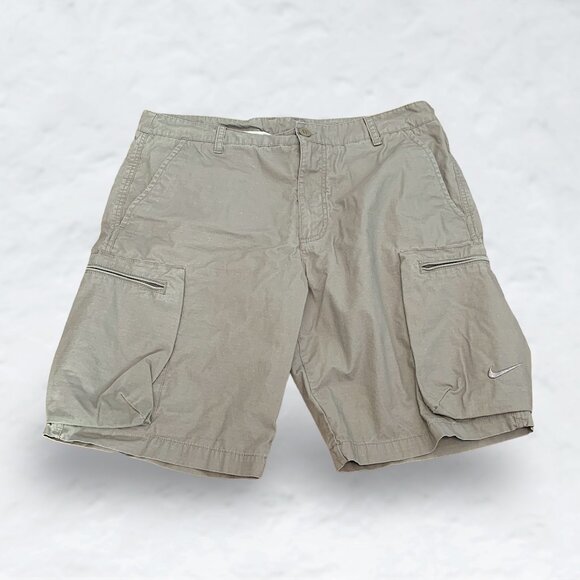 Nike Retro Beige Cargo Short - Picture 1 of 4